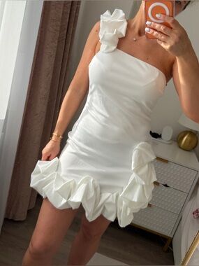 White One-Shoulder Ruffle Cocktail Dress